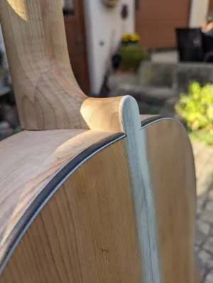 Eibe Konzert-Gitarrenbau