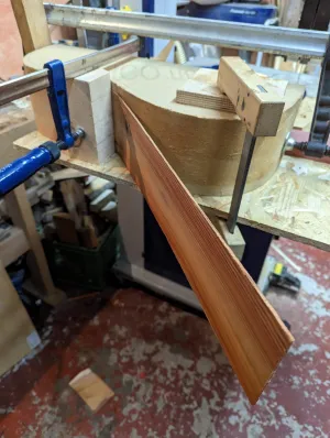 Custom Gitarrenbau aus Eibe - Step by Step